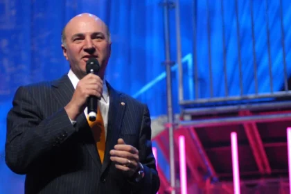 Kevin O'Leary Myseum Picture Party